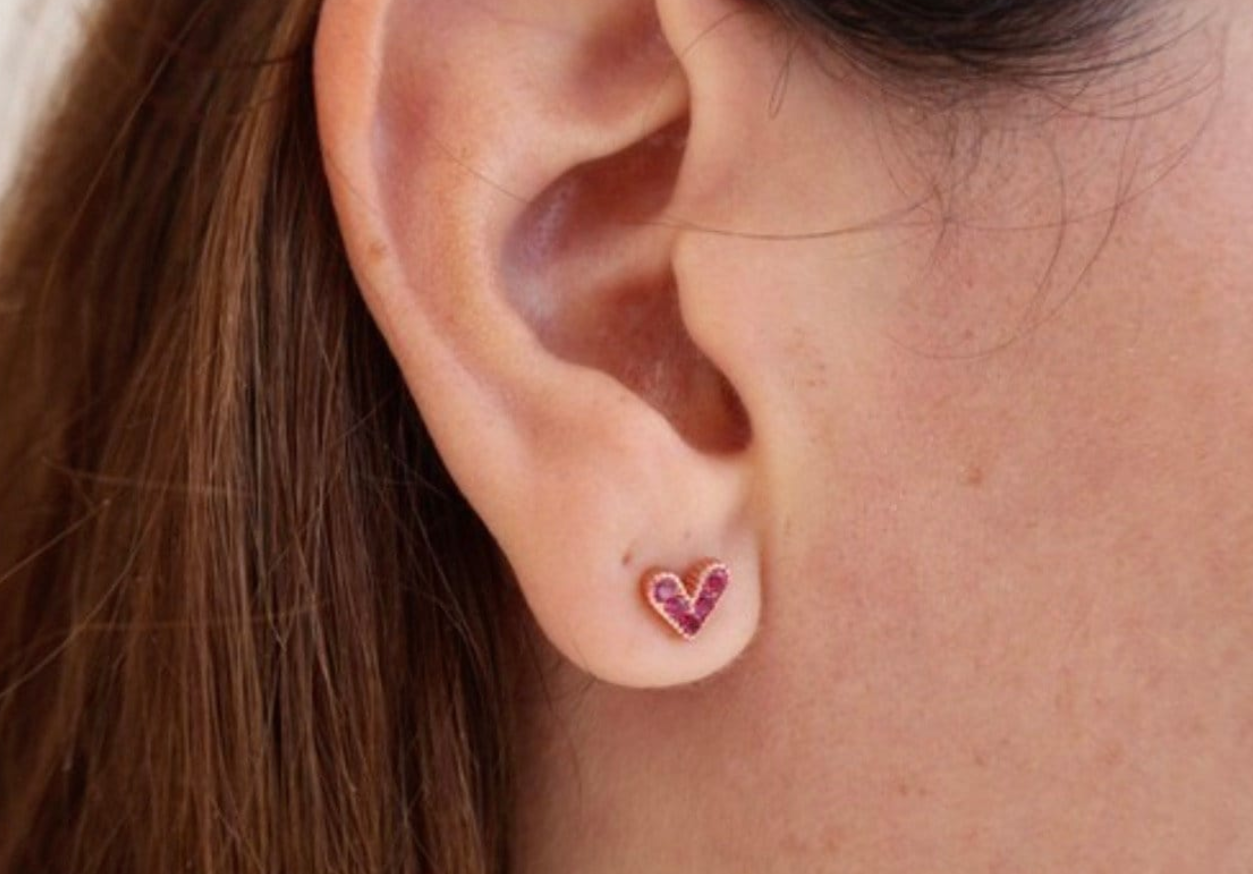 Tiny Zirconia Heart stud earrings in Rose gold