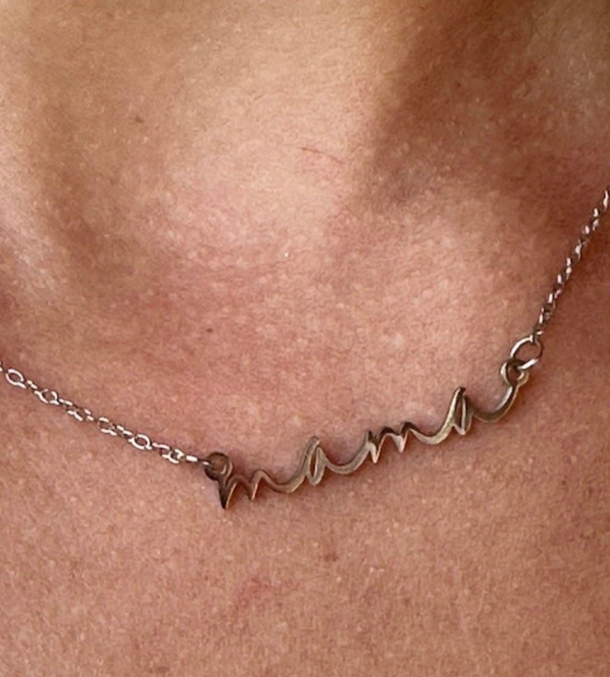 Mama Necklace in Silver