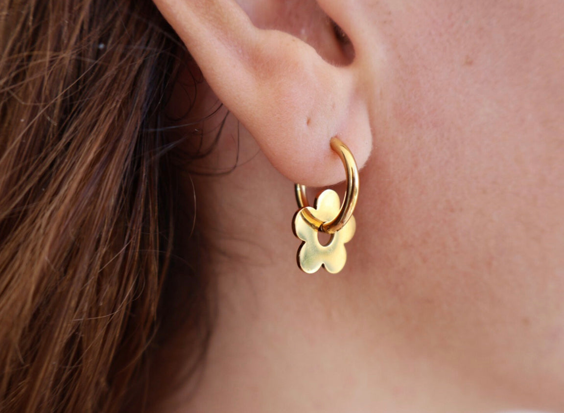 Minimalist hoops,flower earrings, Heart earrings,Dainty Earrings, minimalist earrings, heart stud , Minimalist Earrings, gold earrings